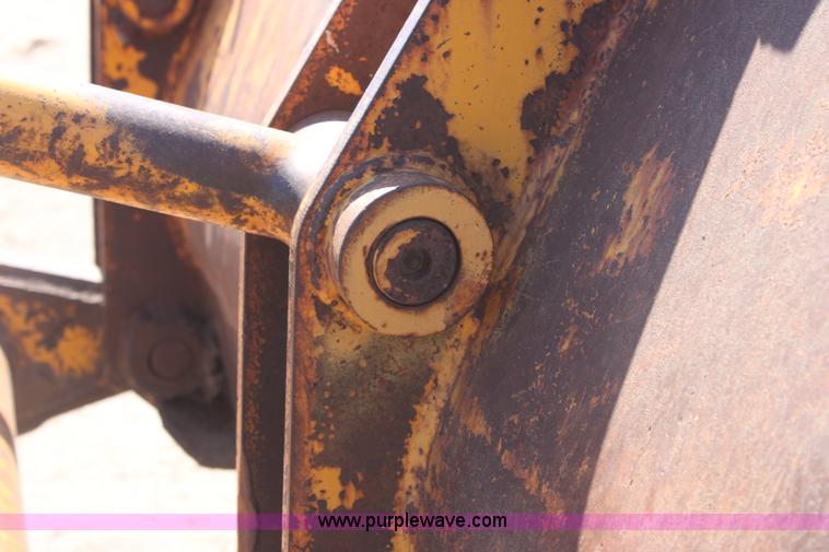 image for item B7392 1971 John Deere 644A wheel loader