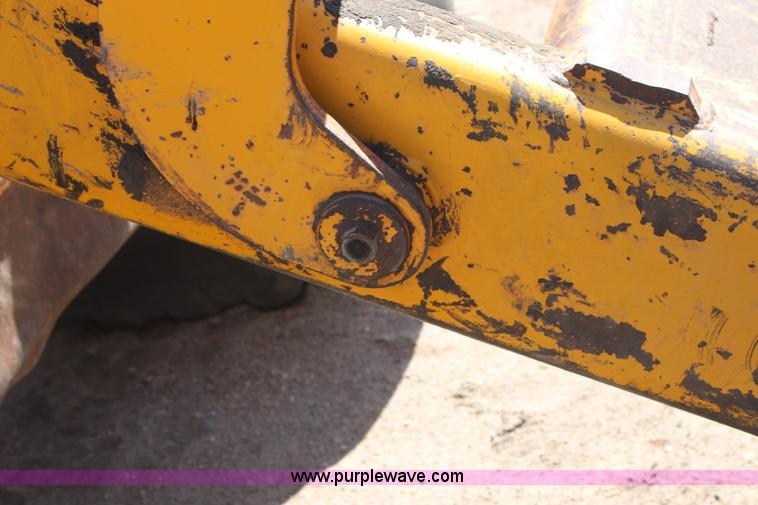 image for item B7392 1971 John Deere 644A wheel loader