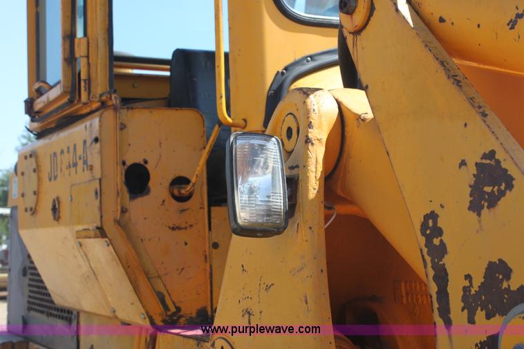 image for item B7392 1971 John Deere 644A wheel loader