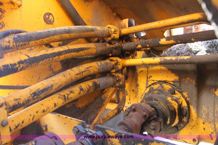 image for item B7392 1971 John Deere 644A wheel loader