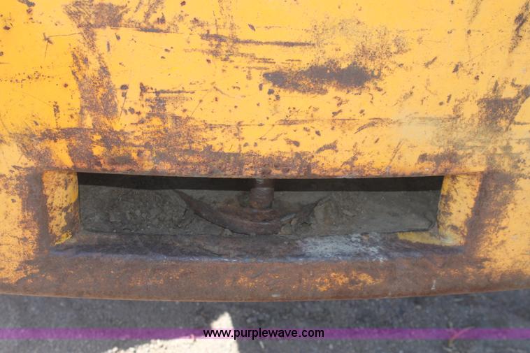 image for item B7392 1971 John Deere 644A wheel loader