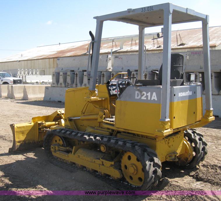 image for item B8026 1999 Komatsu D21A-7 dozer