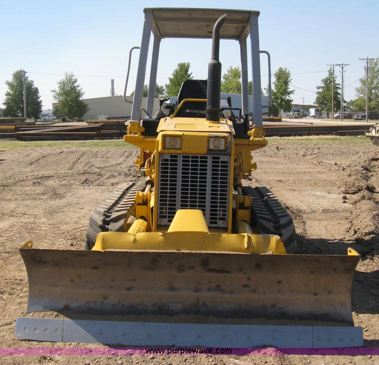 image for item B8026 1999 Komatsu D21A-7 dozer