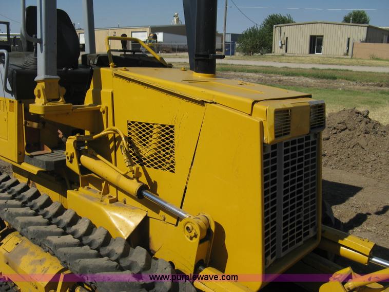 image for item B8026 1999 Komatsu D21A-7 dozer