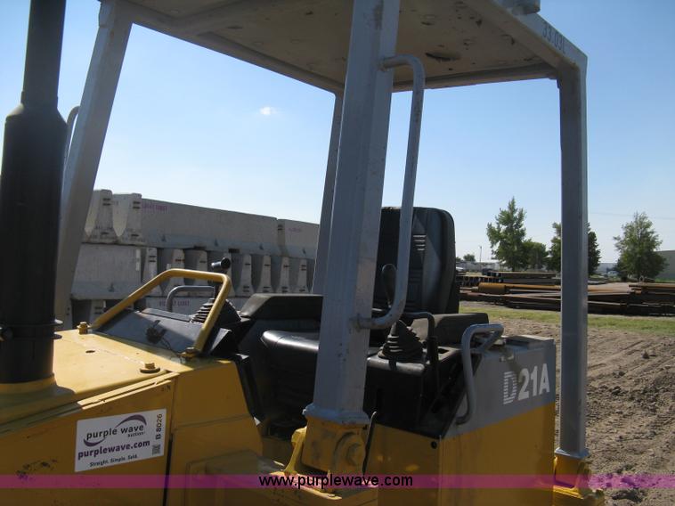 image for item B8026 1999 Komatsu D21A-7 dozer