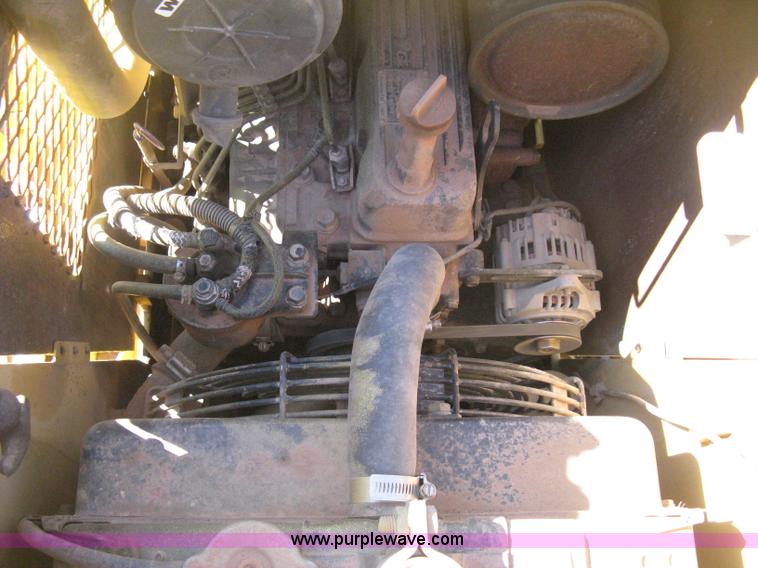 image for item B8026 1999 Komatsu D21A-7 dozer