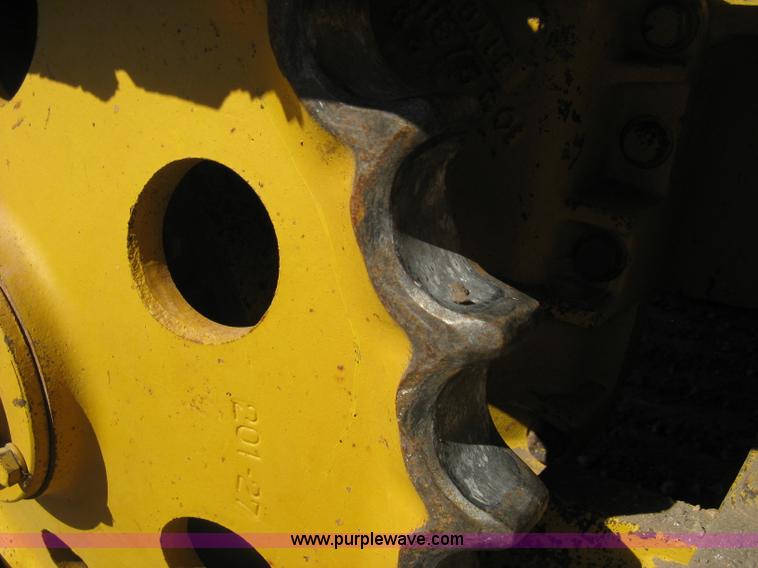 image for item B8026 1999 Komatsu D21A-7 dozer