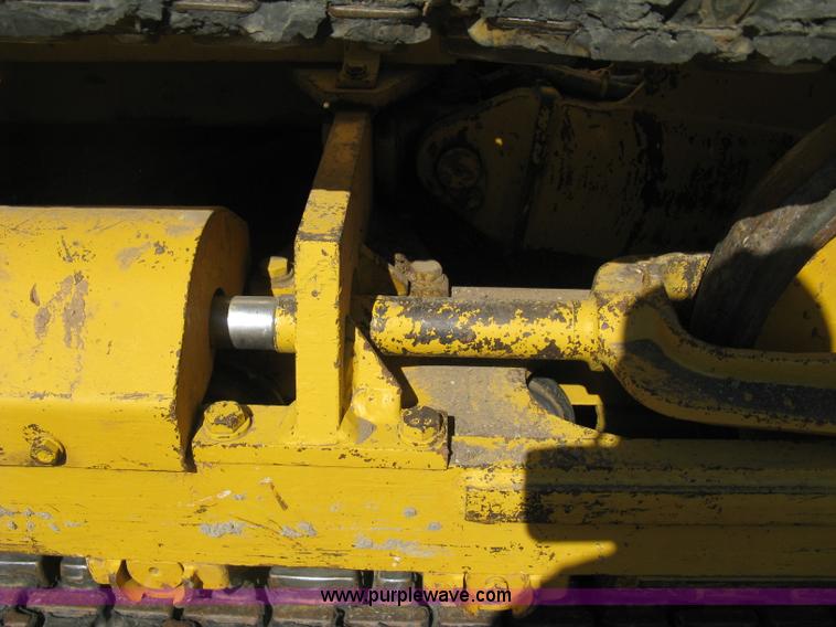 image for item B8026 1999 Komatsu D21A-7 dozer