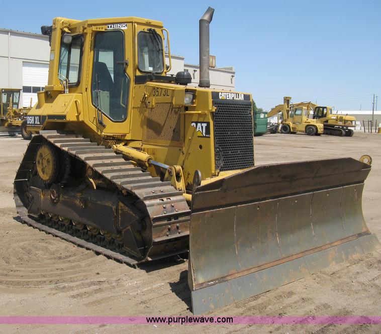 image for item B8027 1995 Caterpillar D5H XL Series II dozer