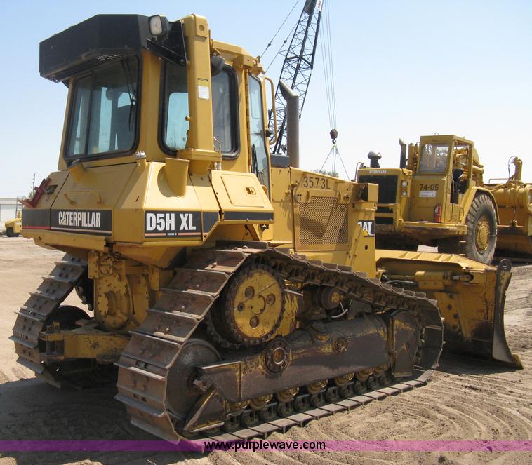 image for item B8027 1995 Caterpillar D5H XL Series II dozer