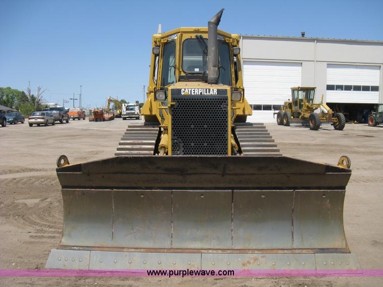 image for item B8027 1995 Caterpillar D5H XL Series II dozer
