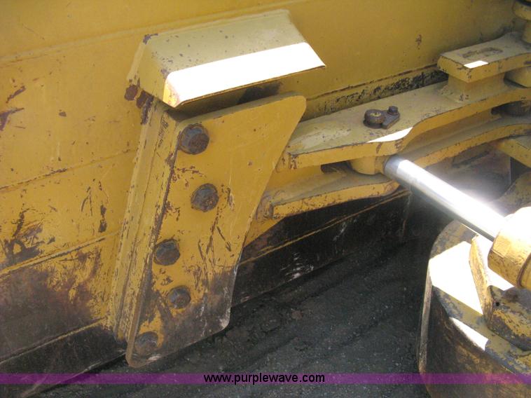 image for item B8027 1995 Caterpillar D5H XL Series II dozer