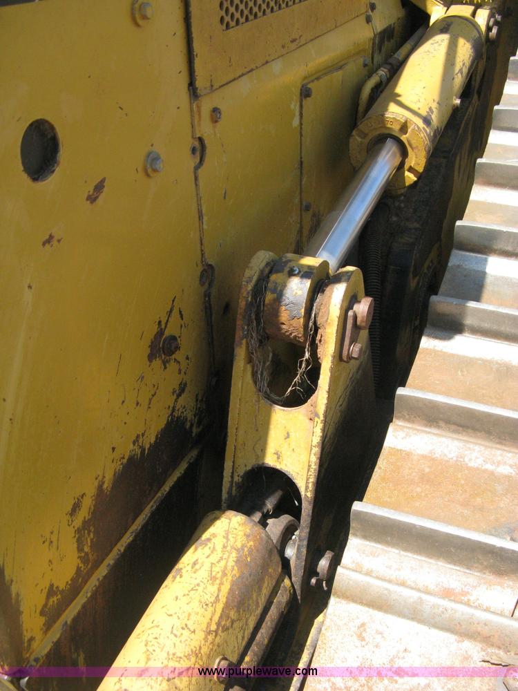image for item B8027 1995 Caterpillar D5H XL Series II dozer