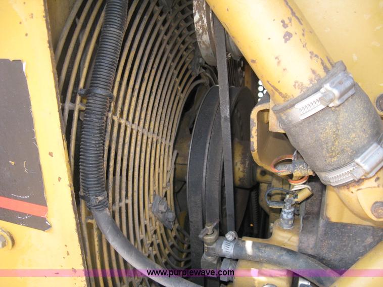 image for item B8027 1995 Caterpillar D5H XL Series II dozer