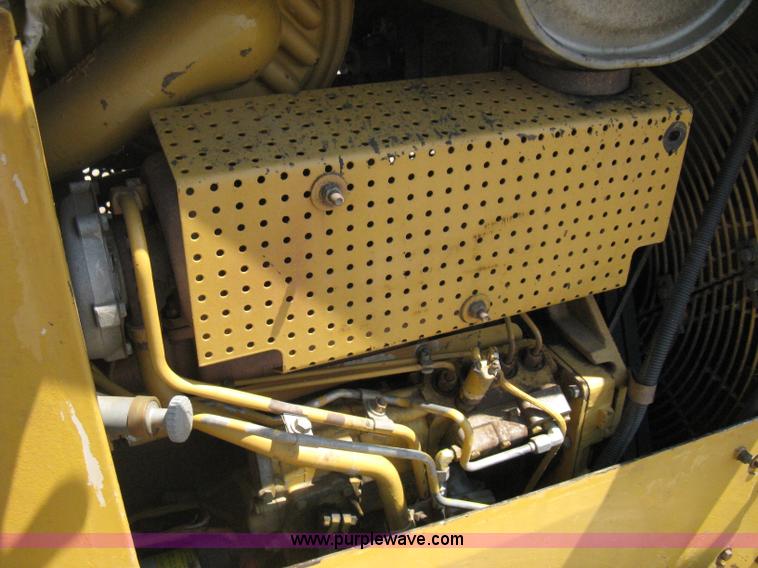 image for item B8027 1995 Caterpillar D5H XL Series II dozer