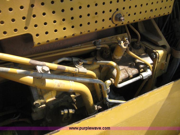 image for item B8027 1995 Caterpillar D5H XL Series II dozer