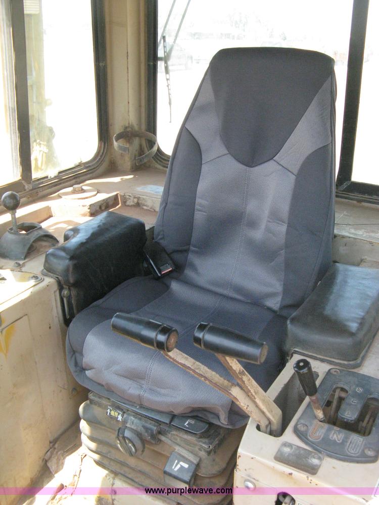 image for item B8027 1995 Caterpillar D5H XL Series II dozer