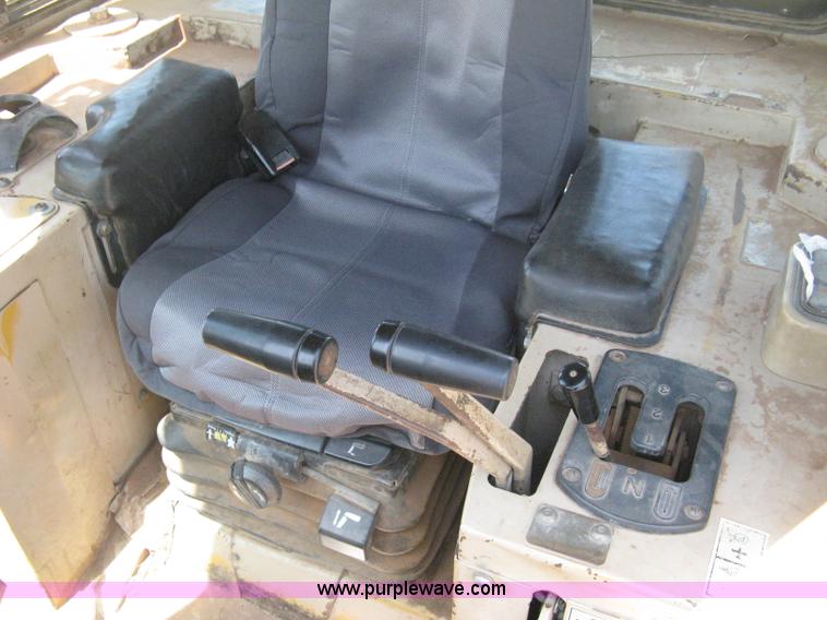 image for item B8027 1995 Caterpillar D5H XL Series II dozer