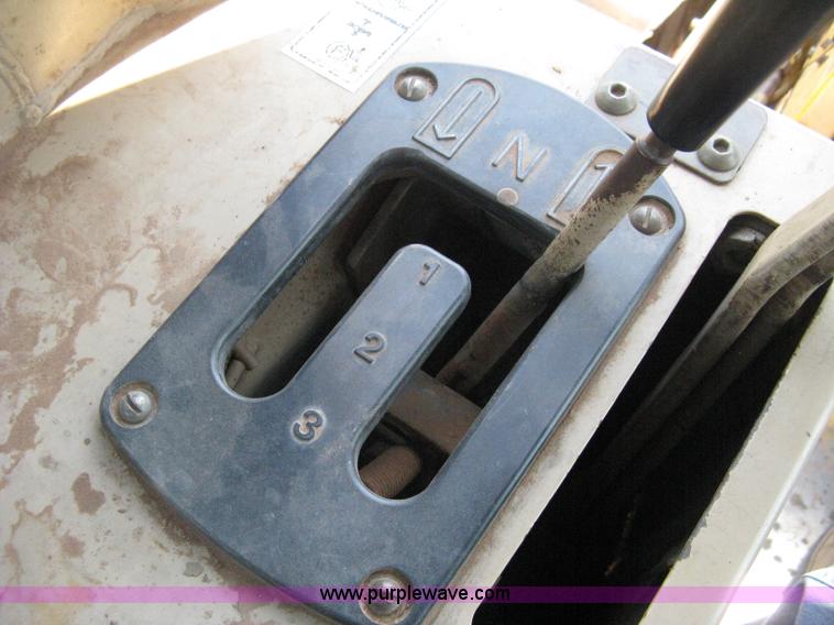 image for item B8027 1995 Caterpillar D5H XL Series II dozer