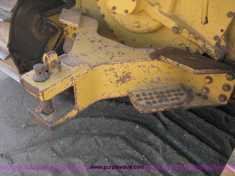 image for item B8027 1995 Caterpillar D5H XL Series II dozer