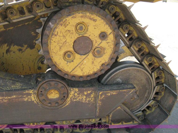 image for item B8027 1995 Caterpillar D5H XL Series II dozer