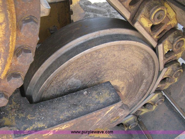 image for item B8027 1995 Caterpillar D5H XL Series II dozer