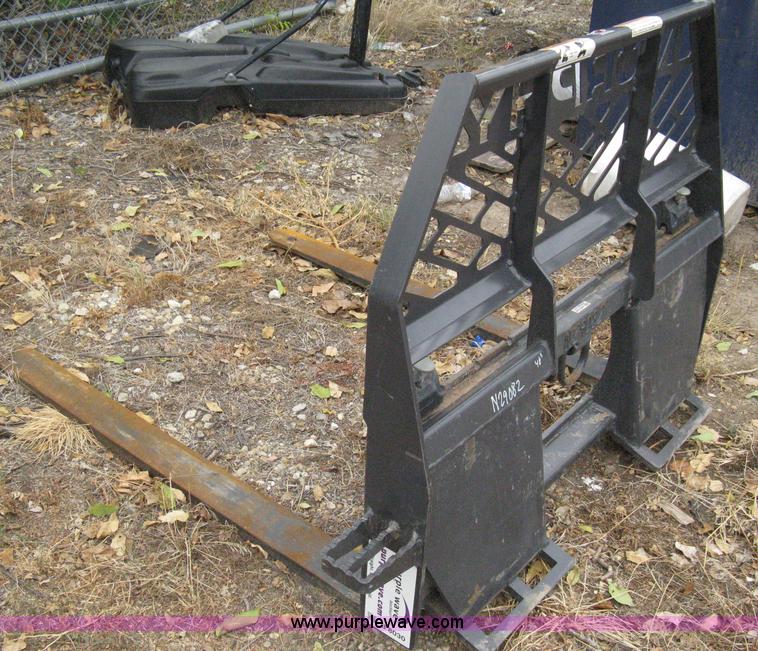 image for item B8030 Murphy Signature Series quick attach skid loader pallet fork attachment