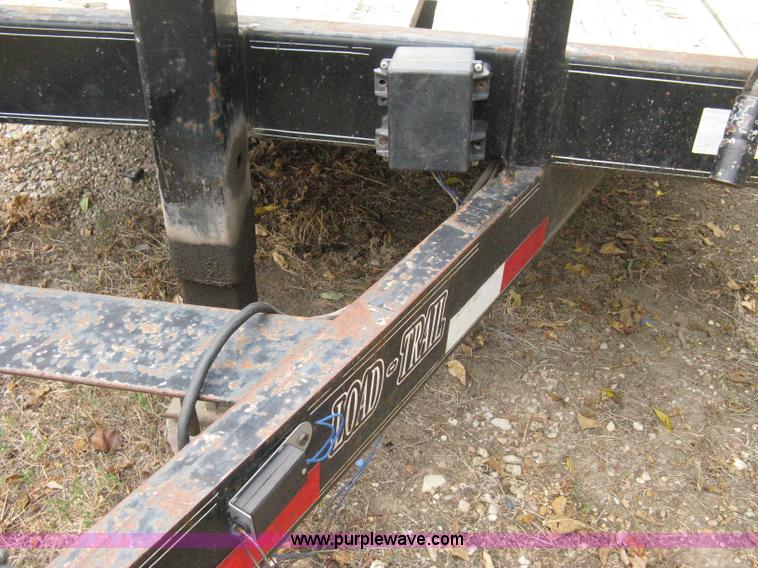 image for item B8032 2003 Load-Trail tandem axle flatbed trailer