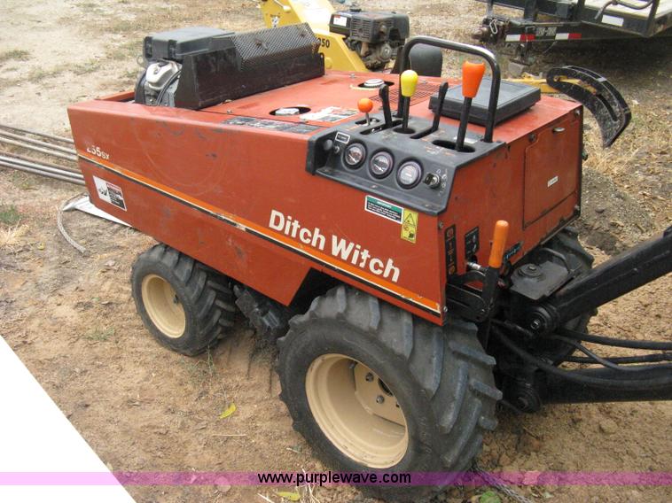 image for item B8036 2005 Ditch Witch 255SXH cable plow trencher