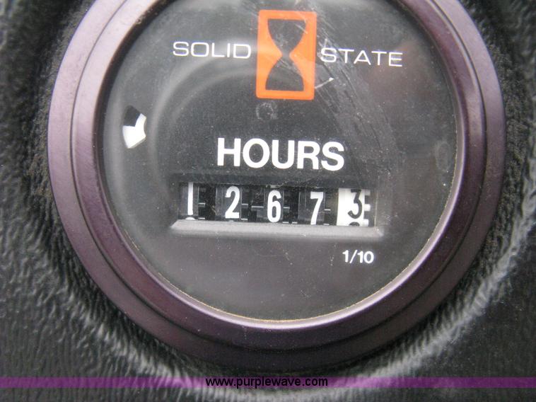 image for item B8036 2005 Ditch Witch 255SXH cable plow trencher