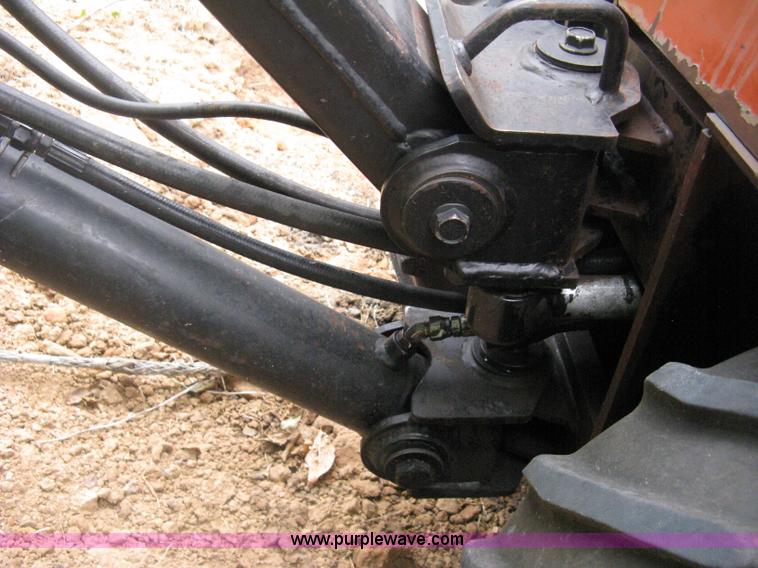 image for item B8036 2005 Ditch Witch 255SXH cable plow trencher