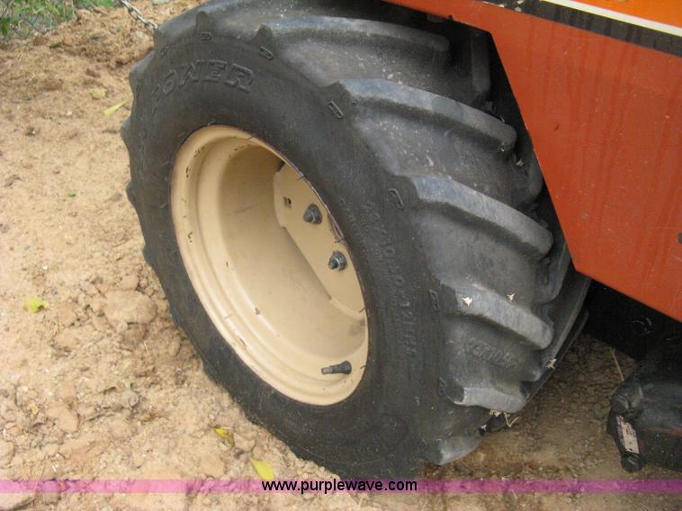 image for item B8036 2005 Ditch Witch 255SXH cable plow trencher