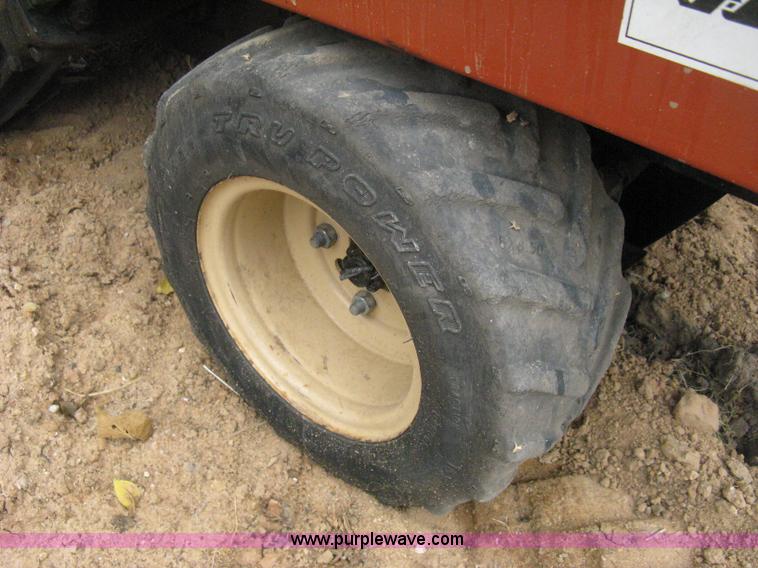 image for item B8036 2005 Ditch Witch 255SXH cable plow trencher