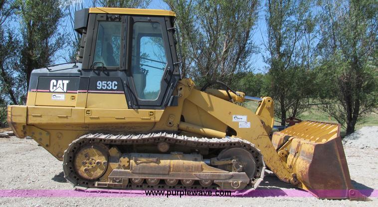 image for item C2422 2002 Caterpillar 953C track loader