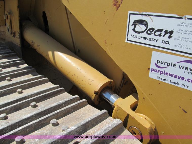 image for item C2422 2002 Caterpillar 953C track loader