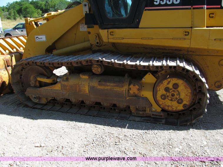 image for item C2422 2002 Caterpillar 953C track loader