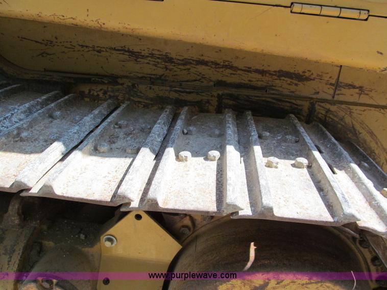 image for item C2422 2002 Caterpillar 953C track loader