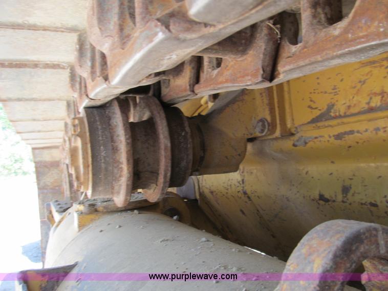 image for item C2422 2002 Caterpillar 953C track loader