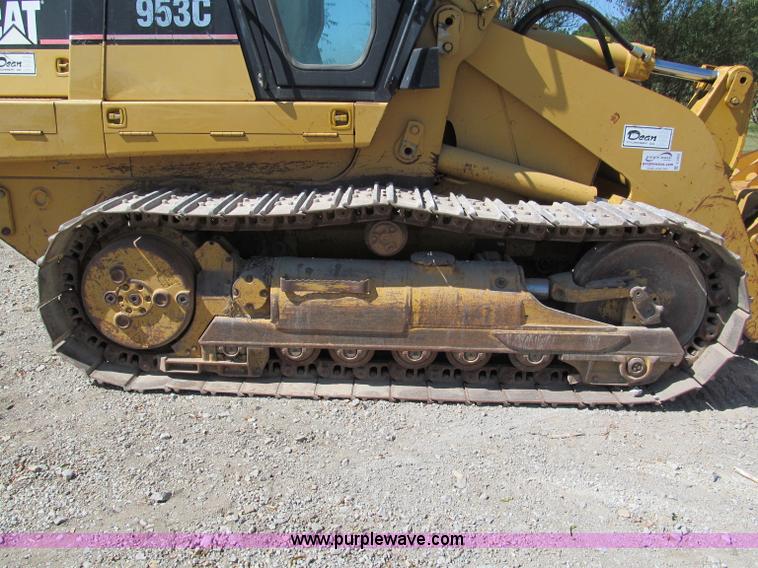 image for item C2422 2002 Caterpillar 953C track loader