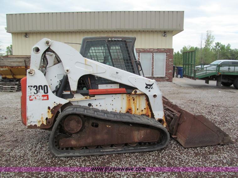 image for item C2459 2007 Bobcat T300 track skid steer