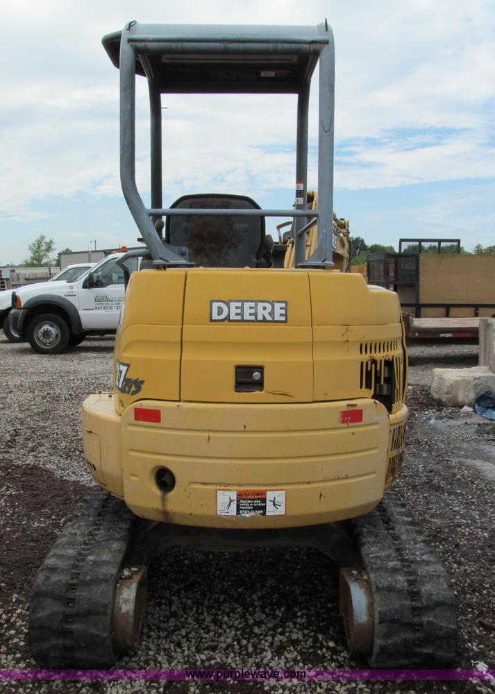 image for item C2461 2001 John Deere 27 ZTS compact excavator