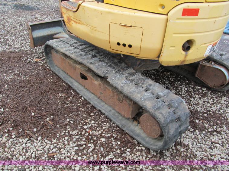 image for item C2461 2001 John Deere 27 ZTS compact excavator