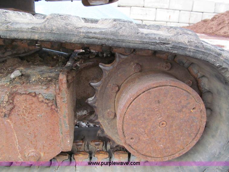 image for item C2461 2001 John Deere 27 ZTS compact excavator