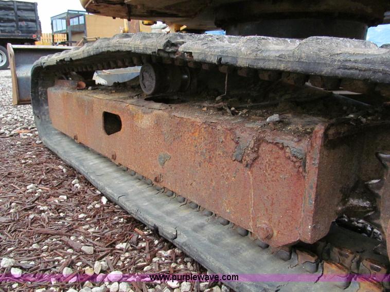 image for item C2461 2001 John Deere 27 ZTS compact excavator