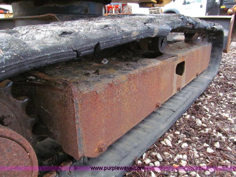 image for item C2461 2001 John Deere 27 ZTS compact excavator