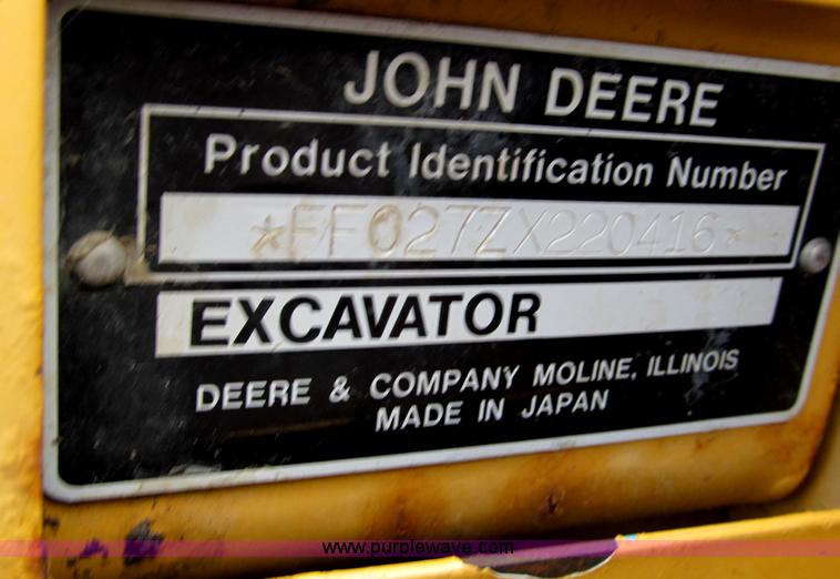 image for item C2461 2001 John Deere 27 ZTS compact excavator