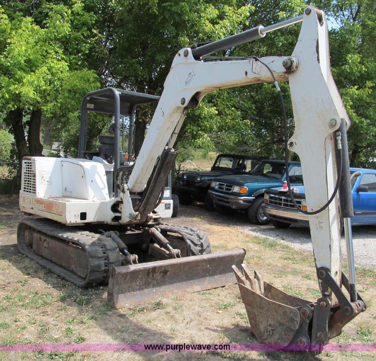 image for item C2472 1999 Bobcat 341 compact excavator