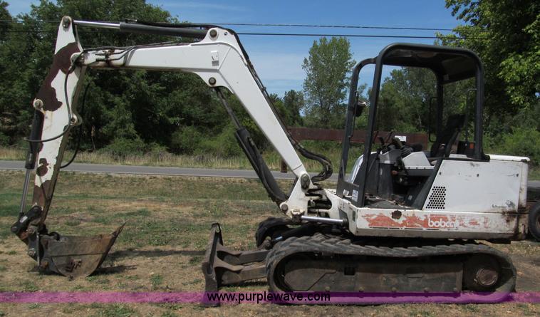 image for item C2472 1999 Bobcat 341 compact excavator