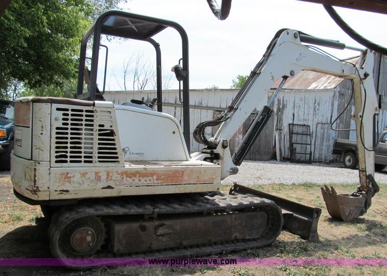 image for item C2472 1999 Bobcat 341 compact excavator