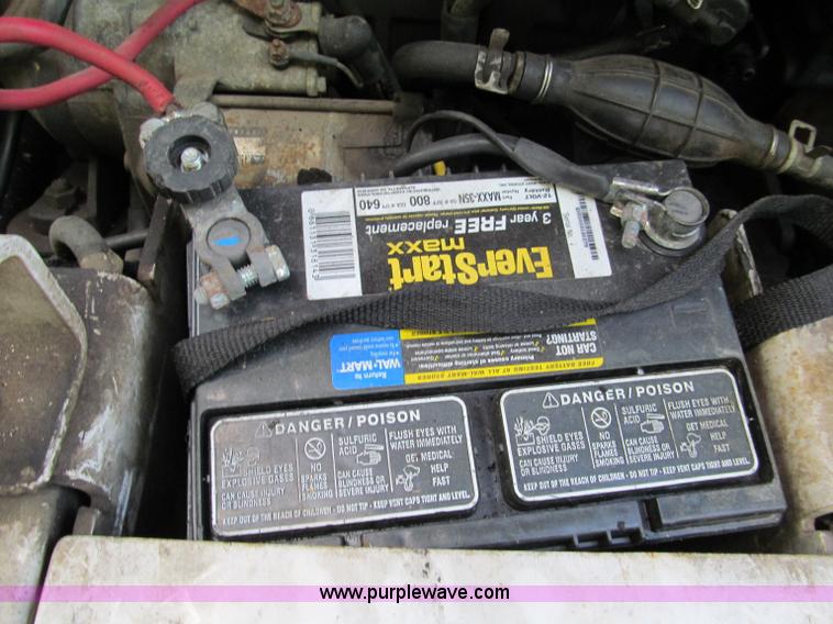 image for item C2472 1999 Bobcat 341 compact excavator